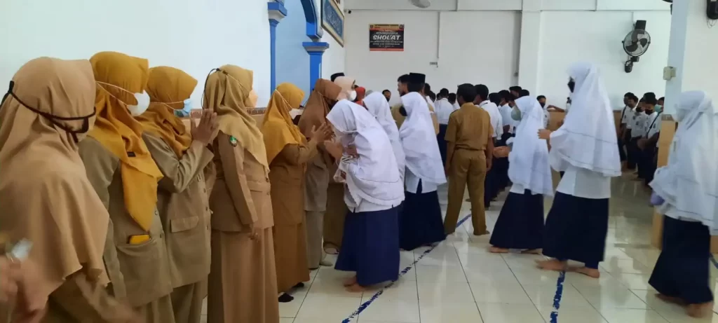halal bihalal sekolah